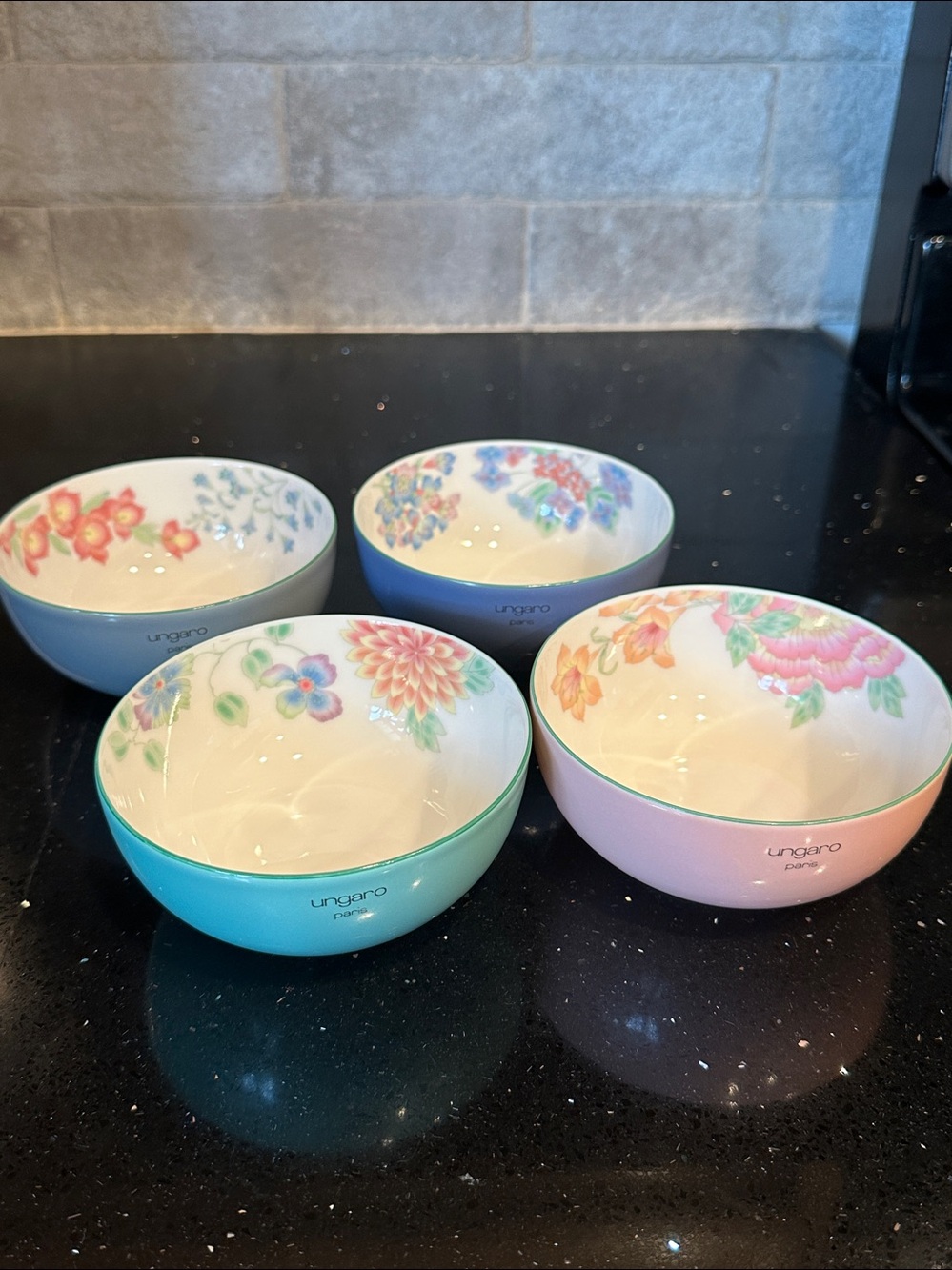 Set of 4 Ungaro Paris x Maebata Japan Floral Porcelain Bowls Pink Green Gray Blu - Picture 2 of 8